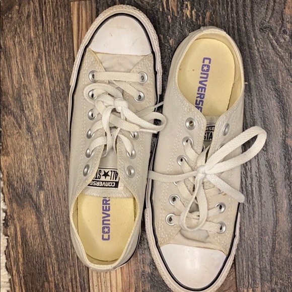 Converse - Picture 2 of 3